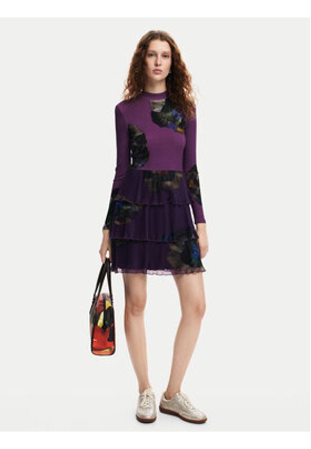 Desigual Sukienka codzienna Pansee Lacroix 24WWVK34 Fioletowy Regular Fit. Okazja: na co dzień. Kolor: fioletowy. Materiał: syntetyk. Typ sukienki: proste. Styl: casual