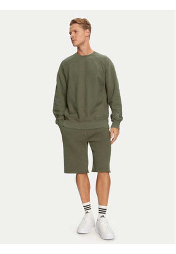 Champion Bluza Reverse Weave 218644 Zielony Regular Fit. Kolor: zielony. Materiał: bawełna