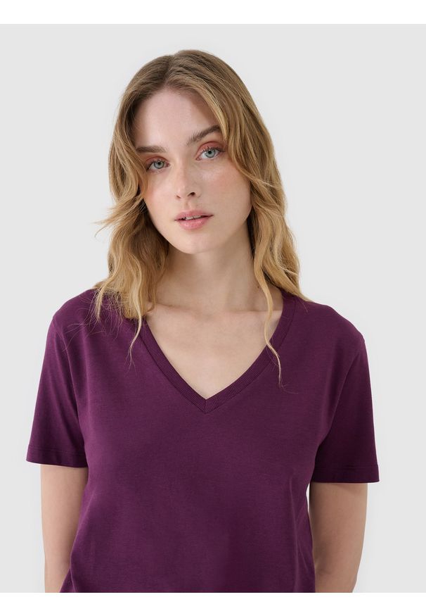 4f - 4F T-shirt oversize z modalem damski - fioletowy S. Okazja: na co dzień. Typ kołnierza: dekolt w serek. Kolor: fioletowy. Długość: krótkie. Wzór: gładki, ze splotem. Materiał: materiał, bawełna, jersey, dzianina. Długość rękawa: krótki rękaw. Sezon: lato. Styl: sportowy, klasyczny, casual