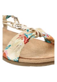 Złote Sandały Artiker Eleganckie Obuwie Damskie. Okazja: na spacer, na co dzień. Zapięcie: pasek. Kolor: złoty. Materiał: tkanina. Wzór: kolorowy. Sezon: lato. Styl: elegancki #2