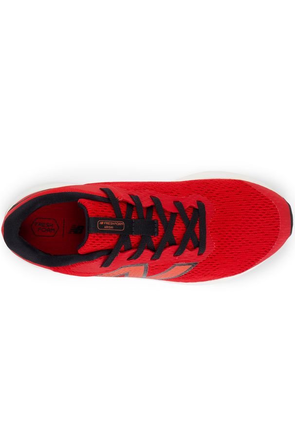 Buty dziecięce New Balance Fresh Foam Arishi v4 GPARIYR4 – czerwone. Kolor: czerwony. Materiał: materiał, syntetyk. Szerokość cholewki: normalna. Sport: fitness