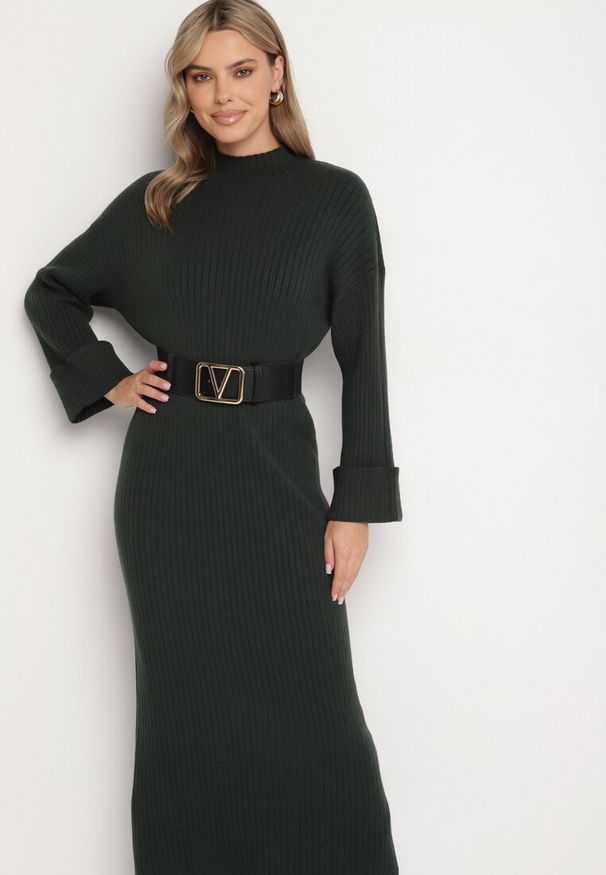 Born2be - Zielona Sweterkowa Sukienka z Wiskozą i Wywiniętymi Rękawami Gebiga. Okazja: na co dzień. Kolor: zielony. Materiał: wiskoza. Styl: klasyczny, casual, elegancki