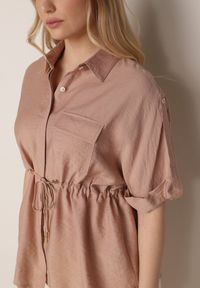 Born2be - Beżowa Nietoperzowa Koszula Safari z Bawełną z Wiązaniem w Talii Tierona. Okazja: do pracy, na co dzień, na spotkanie biznesowe. Kolor: beżowy. Materiał: bawełna. Długość: długie. Styl: biznesowy, casual #2