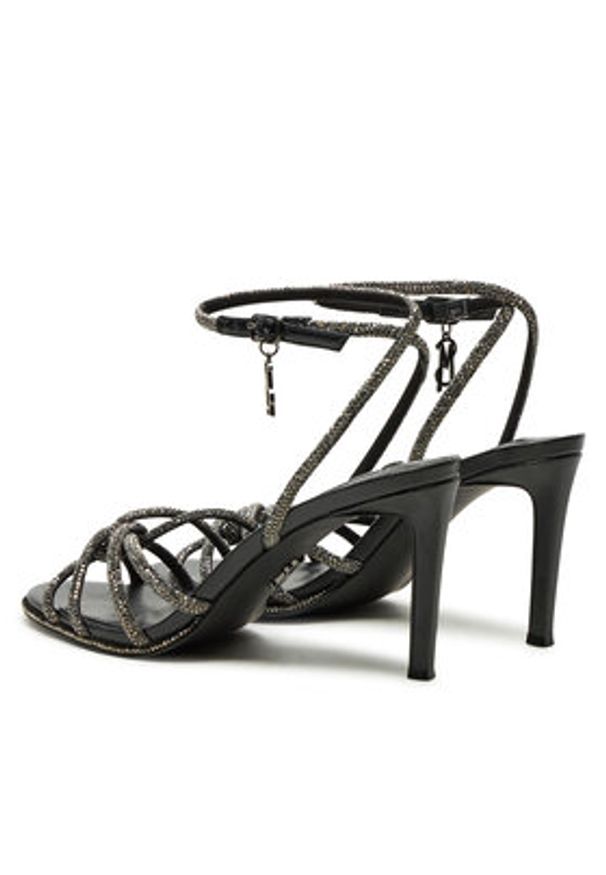 Steve Madden Sandały Kailyn-R SM11003078 Czarny. Kolor: czarny. Materiał: materiał