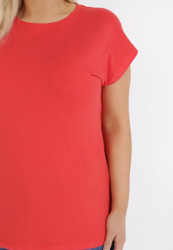 Born2be - Czerwony T-shirt Astrissis. Kolekcja: plus size. Kolor: czerwony. Materiał: elastan, bawełna. Wzór: aplikacja