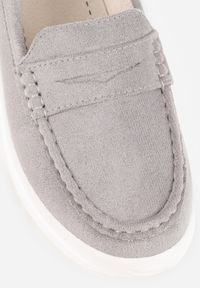 Renee - Szare Mokasyny z Ekozamszu na Platformie Ozdobione Paseczkiem Adrancia. Kolor: szary. Materiał: zamsz. Wzór: aplikacja. Obcas: na platformie #4