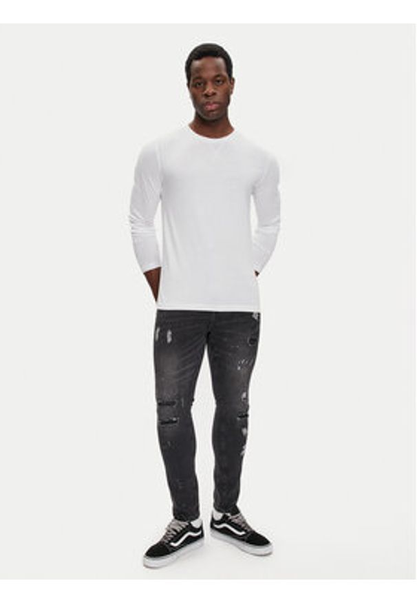 Brave Soul Longsleeve MLT-69PRAGUEM Biały Regular Fit. Kolor: biały. Materiał: bawełna. Długość rękawa: długi rękaw