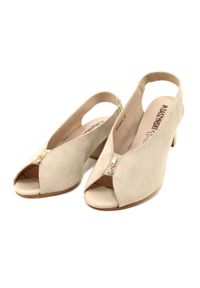 Sandały Na Słupku Daszyński SA169-6 beżowy. Okazja: na co dzień. Kolor: beżowy. Materiał: zamsz, skóra ekologiczna. Obcas: na słupku. Styl: wizytowy, klasyczny, casual, elegancki. Wysokość obcasa: średni #6