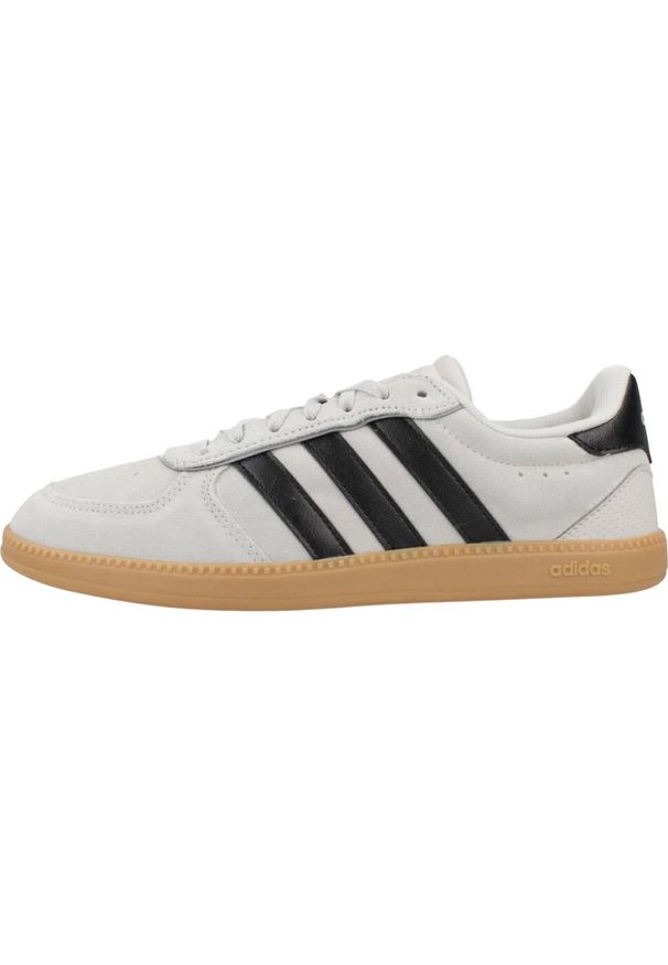 Adidas - Kapcie ADIDAS BREAKNET SLEEK Szary. Kolor: szary. Materiał: syntetyk, tkanina, skóra. Styl: sportowy