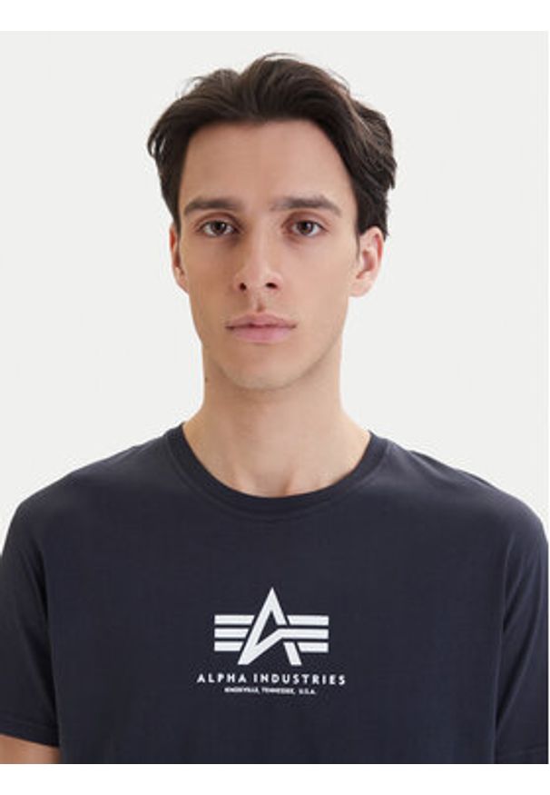 Alpha Industries T-Shirt Basic 118533 Granatowy Regular Fit. Kolor: niebieski. Materiał: bawełna