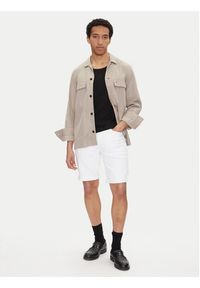 Calvin Klein Jeans Szorty jeansowe J30J327536 Biały Slim Fit. Kolor: biały. Materiał: bawełna #4
