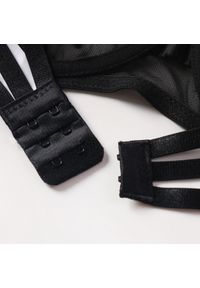 Intica - Pas do pończoch z zestawem na romantyczne wieczory Chihoko. Kolor: czarny. Materiał: materiał #11