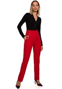 MOE - Czerwone Materiałowe Spodnie z Ozdobnymi Napami. Kolor: czerwony. Materiał: materiał
