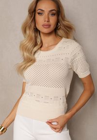 Renee - Beżowa Klasyczna Bluzka w Ażurowy Wzór Lidakra. Okazja: na co dzień. Kolor: beżowy. Materiał: jeans. Długość rękawa: krótki rękaw. Długość: krótkie. Wzór: ażurowy. Styl: klasyczny