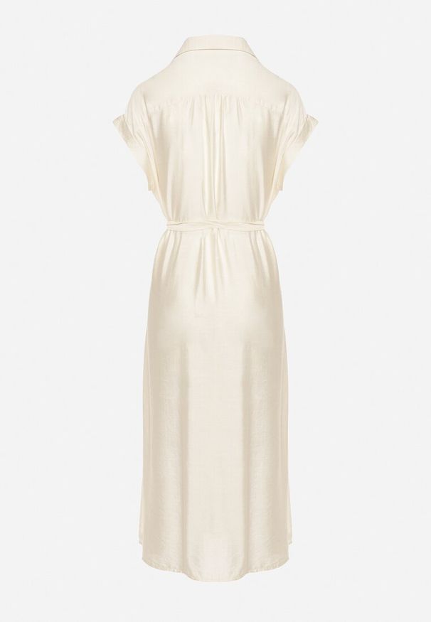 Born2be - Beżowa Koszulowa Sukienka na Guziki z Materiałowym Paskiem w Talii Qisofia. Okazja: na co dzień, na imprezę. Typ kołnierza: dekolt w kształcie V. Kolor: beżowy. Materiał: materiał. Typ sukienki: koszulowe. Styl: elegancki, klasyczny, casual