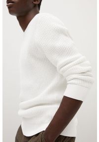 Mango Man - Sweter ROSE. Okazja: na co dzień. Kolor: biały. Materiał: bawełna, materiał, dzianina, ze splotem. Długość rękawa: długi rękaw. Długość: długie. Wzór: gładki. Styl: casual #4