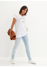 bonprix - Długi shirt. Kolor: biały. Długość: długie. Wzór: nadruk