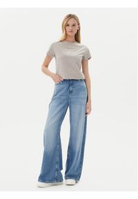 Guess T-Shirt V4YI21 KCDH1 Szary Slim Fit. Kolor: szary. Materiał: syntetyk, bawełna #4