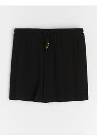 Sinsay - Szorty z wiskozą soft touch - czarny. Kolor: czarny. Materiał: wiskoza #1