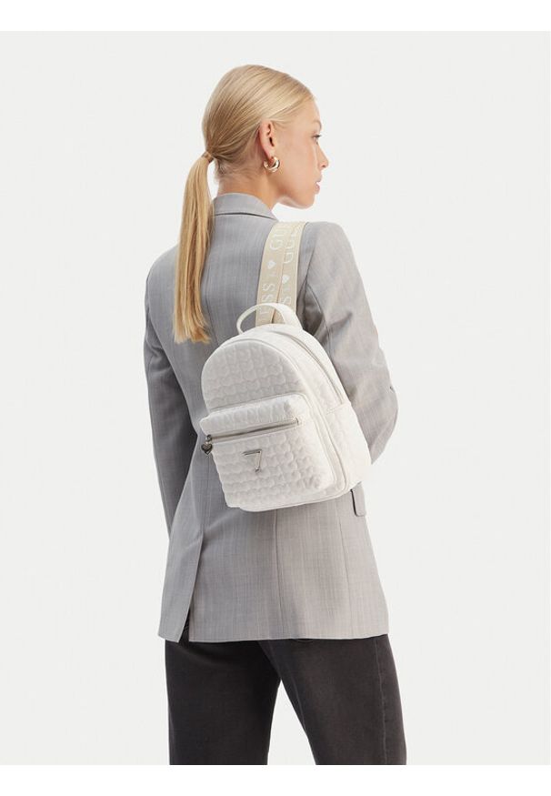 Guess Plecak J6GZ00 WHEG0 Biały. Kolor: biały. Materiał: skóra