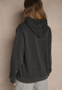 Renee - Ciemnoszara Bluza z Kapturem Ozdobiona Ściągaczami Invila. Okazja: na co dzień. Typ kołnierza: kaptur. Kolor: szary. Wzór: aplikacja. Styl: casual, elegancki #5
