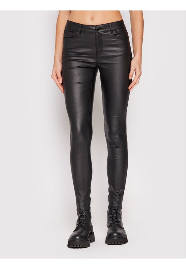Vero Moda Spodnie materiałowe Seven 10138972 Czarny Slim Fit. Kolor: czarny. Materiał: wiskoza