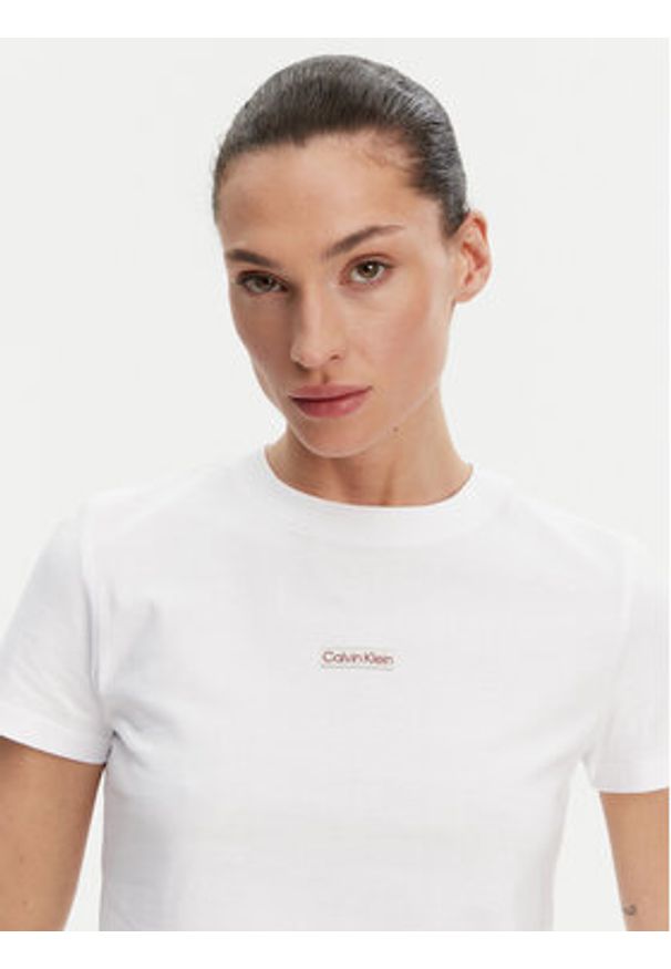 Calvin Klein Jeans T-Shirt Placed Institutional J20J225524 Biały Slim Fit. Kolor: biały. Materiał: bawełna