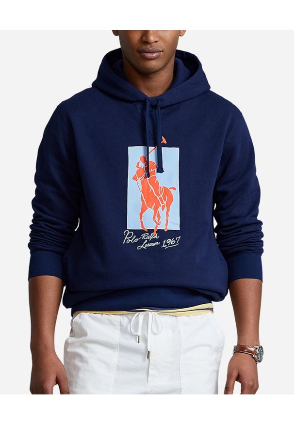 Ralph Lauren - RALPH LAUREN - Granatowa bluza z nadrukiem. Typ kołnierza: polo, kaptur. Kolor: niebieski. Materiał: bawełna. Wzór: nadruk. Styl: klasyczny