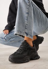 Born2be - Czarne Sneakersy na Grubej Podeszwie z Koronkowymi Wstawkami i Cyrkoniami Sephialle. Okazja: na spacer, na co dzień. Kolor: czarny. Materiał: koronka. Wzór: haft. Sport: turystyka piesza #8
