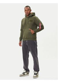 Alpha Industries Bluza Red Stripe 178314 Zielony Regular Fit. Kolor: zielony. Materiał: bawełna