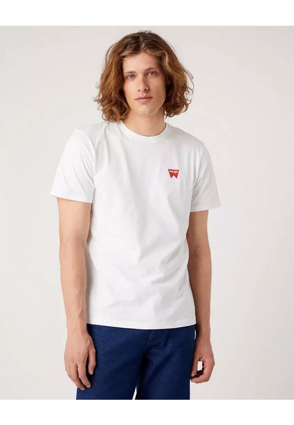 Wrangler - WRANGLER SIGN OFF TEE MĘSKI T-SHIRT KOSZULKA LOGO NADRUK WHITE W70MD3989 112321344. Wzór: nadruk
