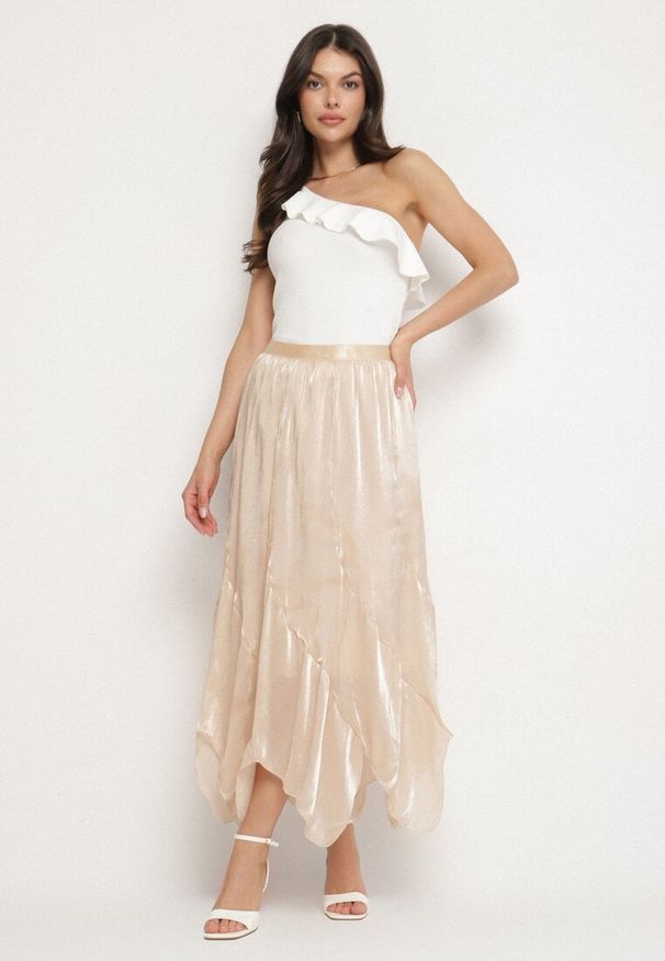 Born2be - Beżowa Rozkloszowana Spódnica Ozdobiona Błyszczącą Nitką Lumerice. Okazja: na co dzień. Kolor: beżowy. Wzór: aplikacja. Styl: klasyczny, casual, elegancki