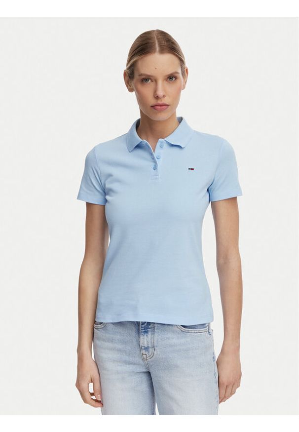 Tommy Jeans Polo Essential DW0DW20160 Niebieski jasny Slim Fit. Typ kołnierza: polo. Kolor: niebieski. Materiał: bawełna