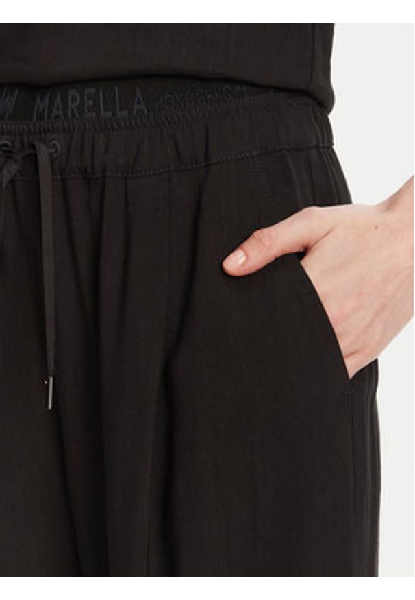 Marella Spodnie materiałowe Fred 2513131085 Czarny Wide Leg. Kolor: czarny. Materiał: wiskoza, len