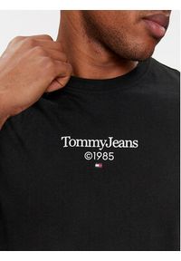 Tommy Jeans T-Shirt 85 Entry DM0DM18569 Czarny Regular Fit. Kolor: czarny. Materiał: bawełna