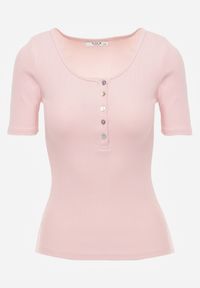 Renee - Ciemnoróżowy Bawełniany T-shirt Prążkowany z Guzikami Florvivi. Okazja: na co dzień. Kolor: różowy. Materiał: prążkowany, bawełna. Styl: casual, sportowy #3