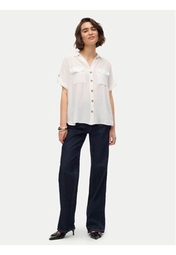 Vero Moda Koszula Bumpy 10310139 Biały Regular Fit. Kolor: biały. Materiał: wiskoza