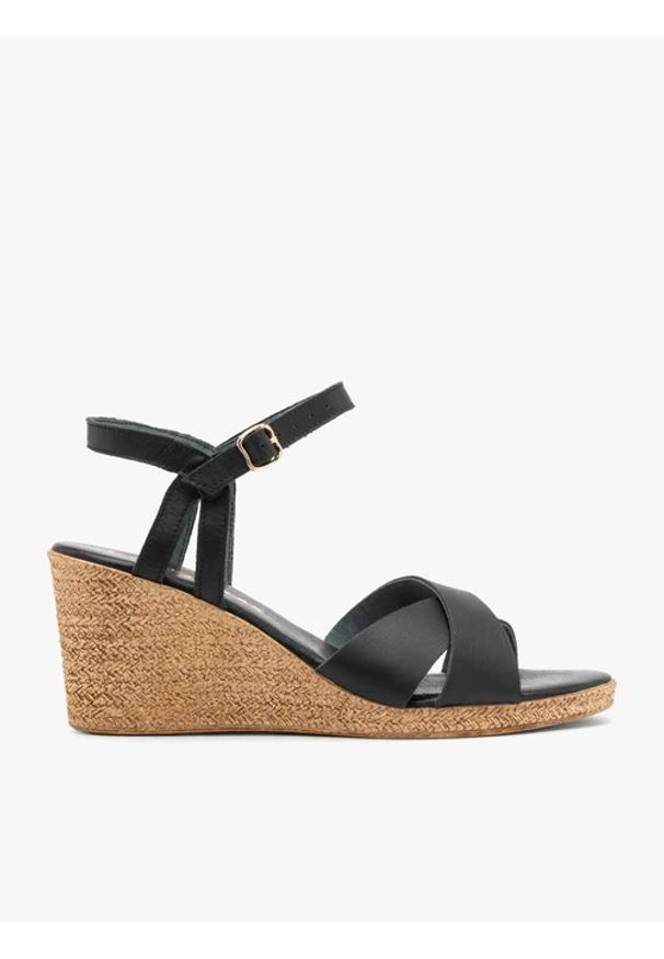 Ryłko - Czarne sandały damskie. Okazja: na co dzień. Zapięcie: sprzączka. Kolor: czarny. Materiał: skóra. Sezon: lato. Obcas: na obcasie. Styl: casual, street, elegancki, wakacyjny. Wysokość obcasa: średni