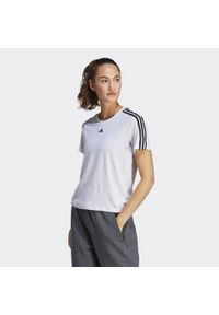 Adidas - AEROREADY Train Essentials 3-Stripes Tee. Kolor: biały, wielokolorowy, czarny. Materiał: materiał. Sport: fitness