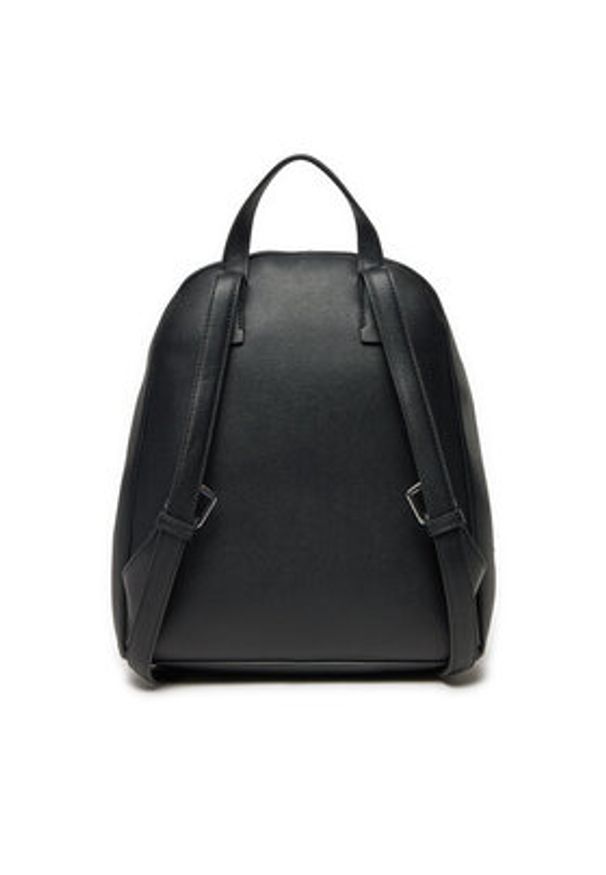 Calvin Klein Plecak Ck Must Dome Backpack_Caviar K60K613087 Czarny. Kolor: czarny. Materiał: skóra