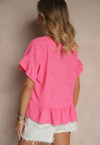 Renee - Fuksjowa Bluzka Oversize Ozdobiona Falbanami Liriele. Okazja: na co dzień. Kolor: różowy. Materiał: jeans. Wzór: aplikacja. Styl: casual