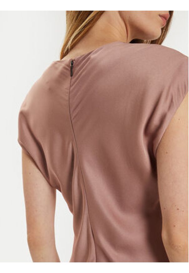 Calvin Klein Sukienka koktajlowa K20K207847 Różowy Slim Fit. Kolor: różowy. Materiał: wiskoza. Styl: wizytowy