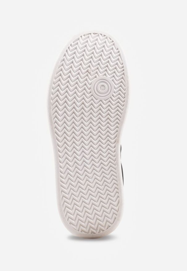 Born2be - Czarne Sznurowane Sneakersy Vices na Grubej Podeszwie Ozdobiona Napisem Annalira. Okazja: na co dzień. Zapięcie: sznurówki. Kolor: czarny. Materiał: jeans. Wzór: aplikacja, napisy. Obcas: na obcasie. Wysokość obcasa: niski