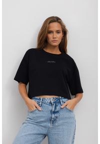 T-SHIRT PENNY "BETTER TOGETHER" CZARNY S - Flawless. Kolor: czarny. Materiał: bawełna, skóra, materiał. Długość: krótkie. Wzór: nadruk. Styl: elegancki, sportowy, klasyczny #1