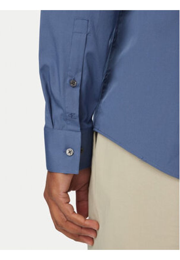 Calvin Klein Koszula Essentials LV019EU037 Niebieski jasny Slim Fit. Kolor: niebieski. Materiał: bawełna