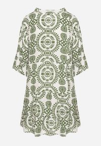 Born2be - Zielona Bawełniana Sukienka Rozkloszowana z Guzikami Janisse. Okazja: na co dzień. Kolor: zielony. Materiał: bawełna. Typ sukienki: proste, rozkloszowane. Styl: elegancki, casual, klasyczny #3