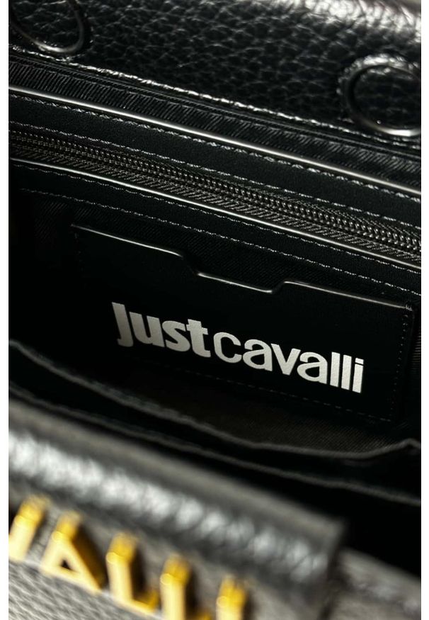JUST CAVALLI Czarna torebka Range D Metal Just Cavalli - Style 5. Kolor: czarny. Materiał: skórzane. Styl: elegancki