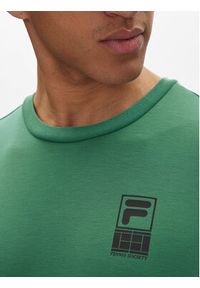 Fila T-Shirt Lennik FAM0883 Zielony Regular Fit. Kolor: zielony. Materiał: syntetyk #4