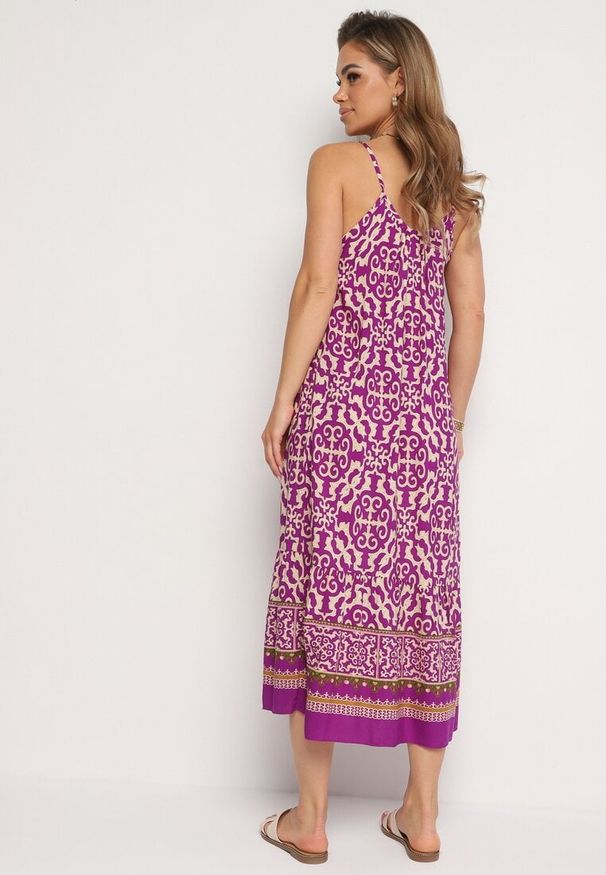 Born2be - Fioletowa Bawełniana Sukienka o Rozkloszowanym Kroju na Cienkich Ramiączkach Nellarra. Kolor: fioletowy. Materiał: bawełna. Długość rękawa: na ramiączkach. Sezon: lato. Styl: elegancki