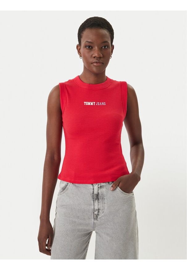 Tommy Jeans Top DW0DW22577 Czerwony Slim Fit. Kolor: czerwony. Materiał: bawełna